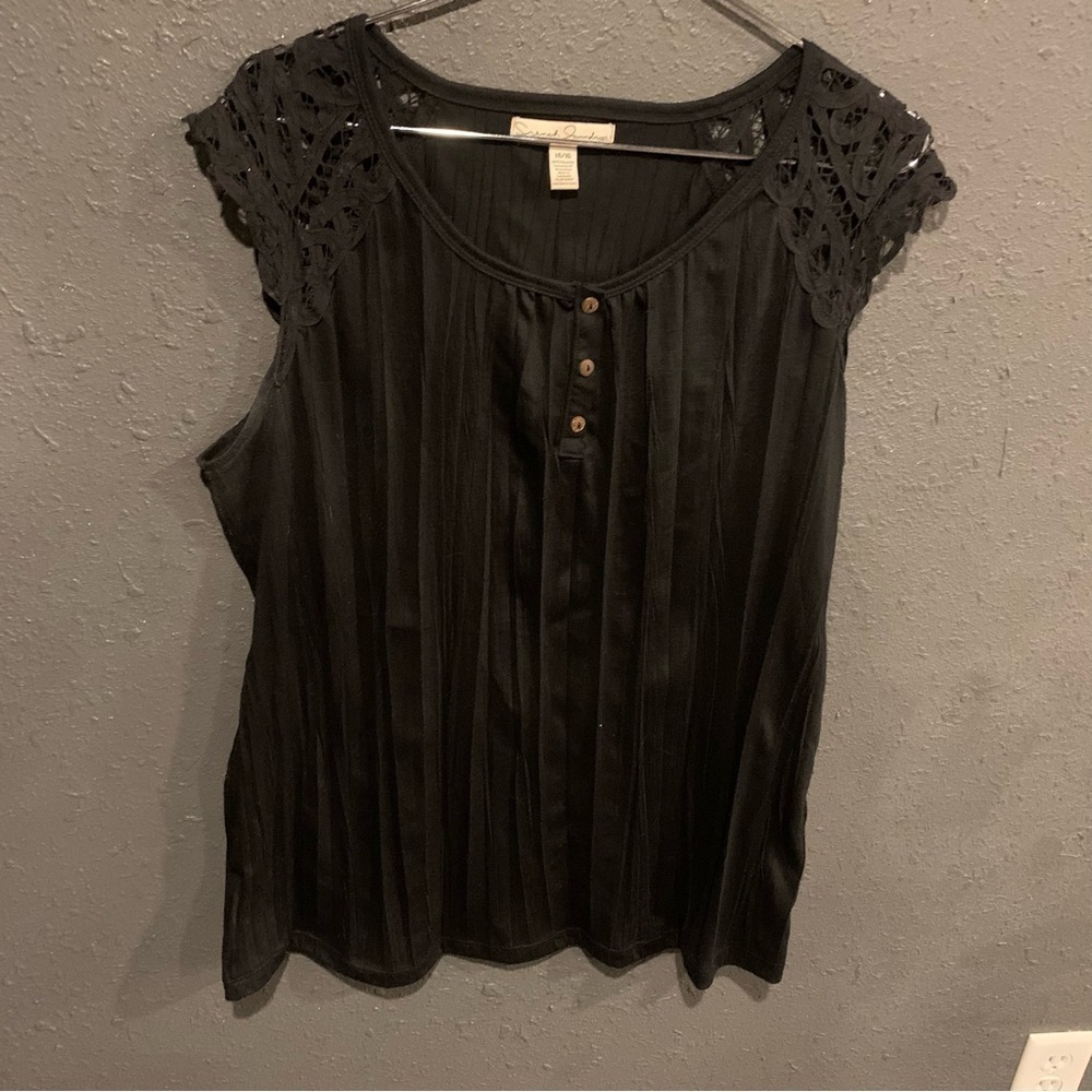 Women’s French Laundry Blouse